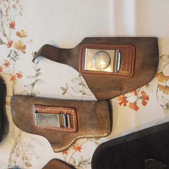 Holsters - Picture 2 of 6